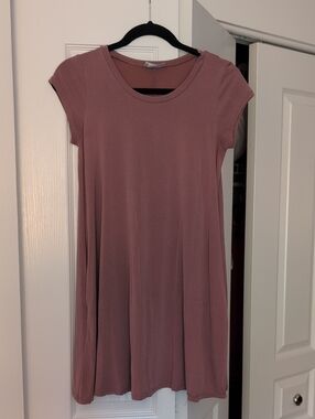 Women’s Short Sleeve Swing Dress in Dusty Rose With Pockets